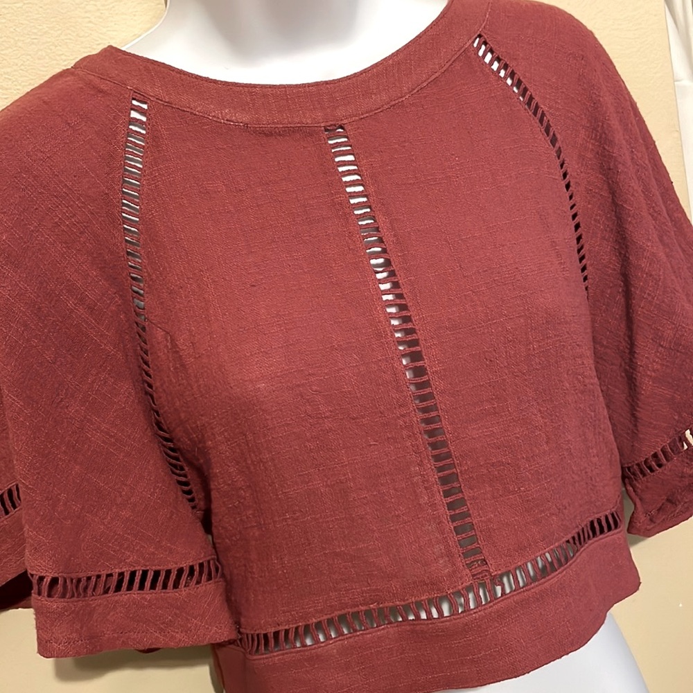 Open back double snap, flare sleeve crop top size: SM